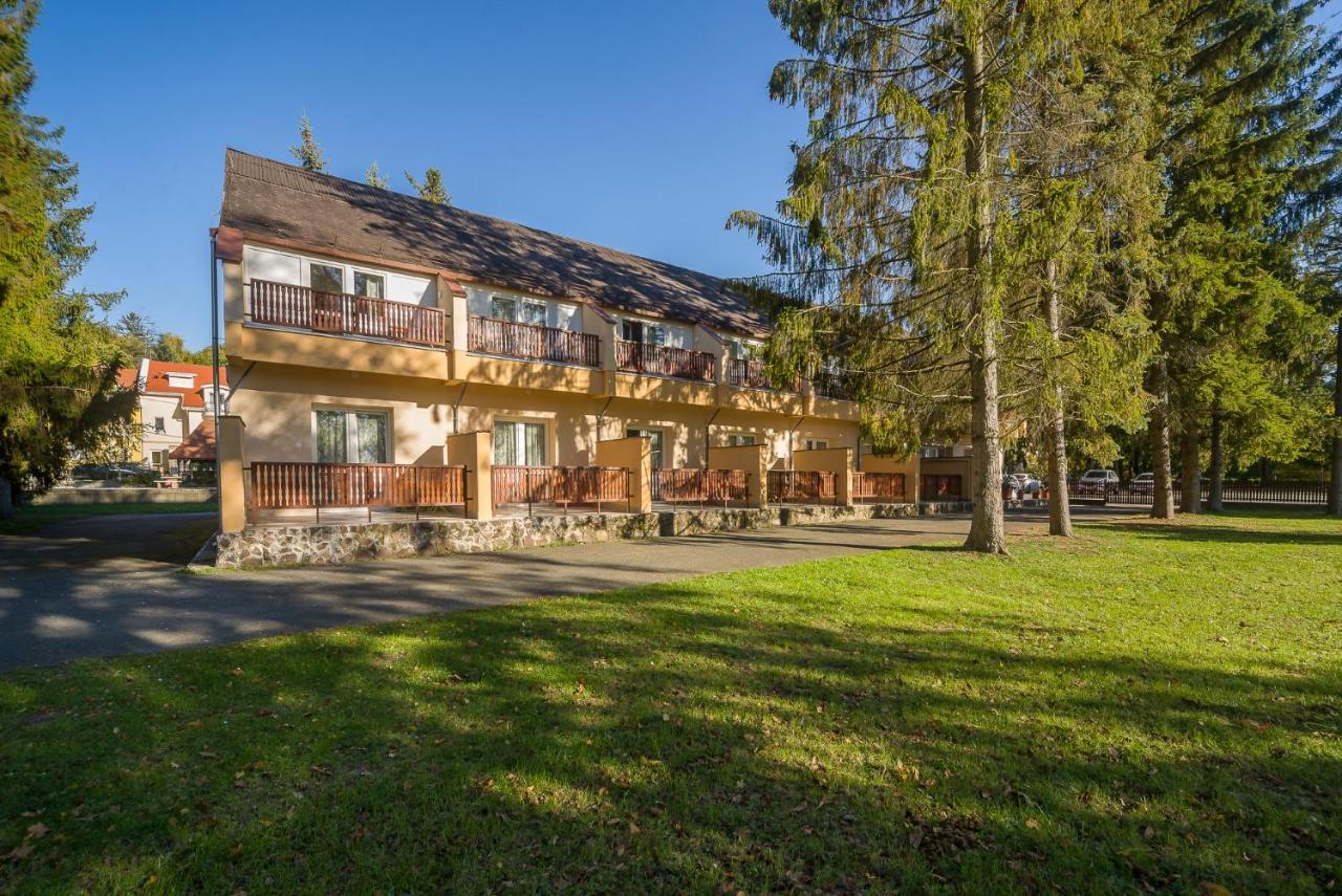 Lipicai Hotel és Étterem Szilvásvárad Extérieur photo