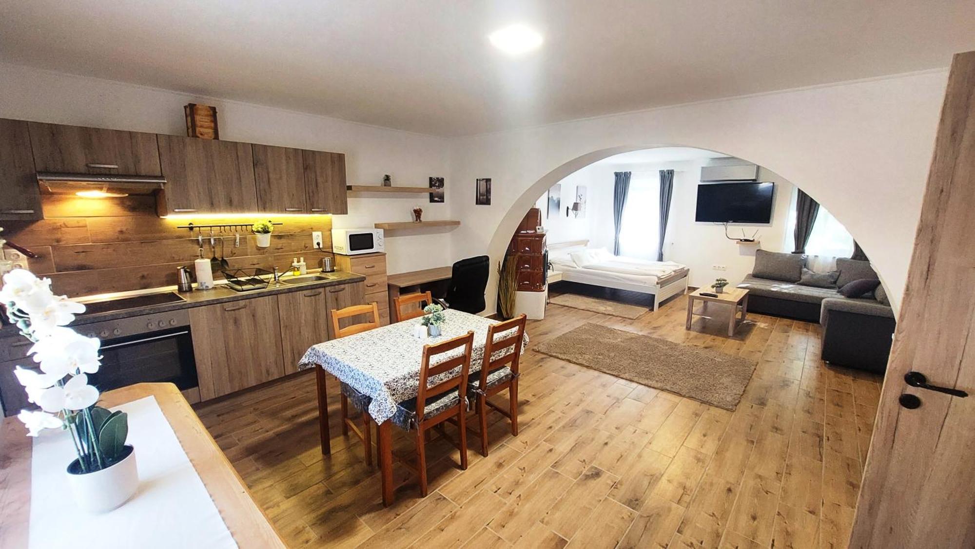 Lipicai Hotel és Étterem Szilvásvárad Extérieur photo